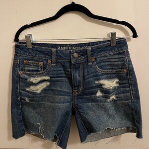 American Eagle Mom Ripped Jean Shorts Size 0